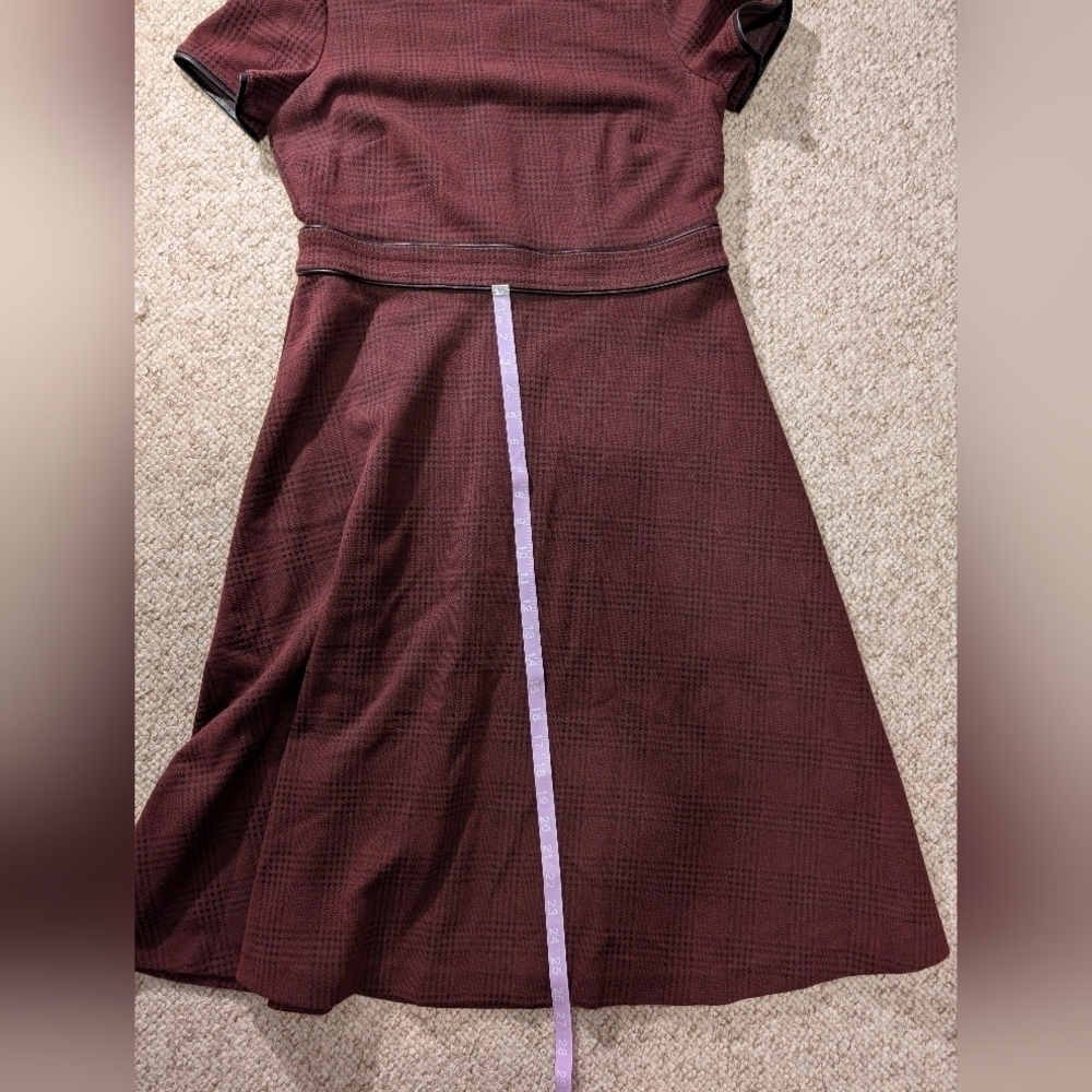 Ann Taylor burgundy dress size 6 - Picture 8 of 9